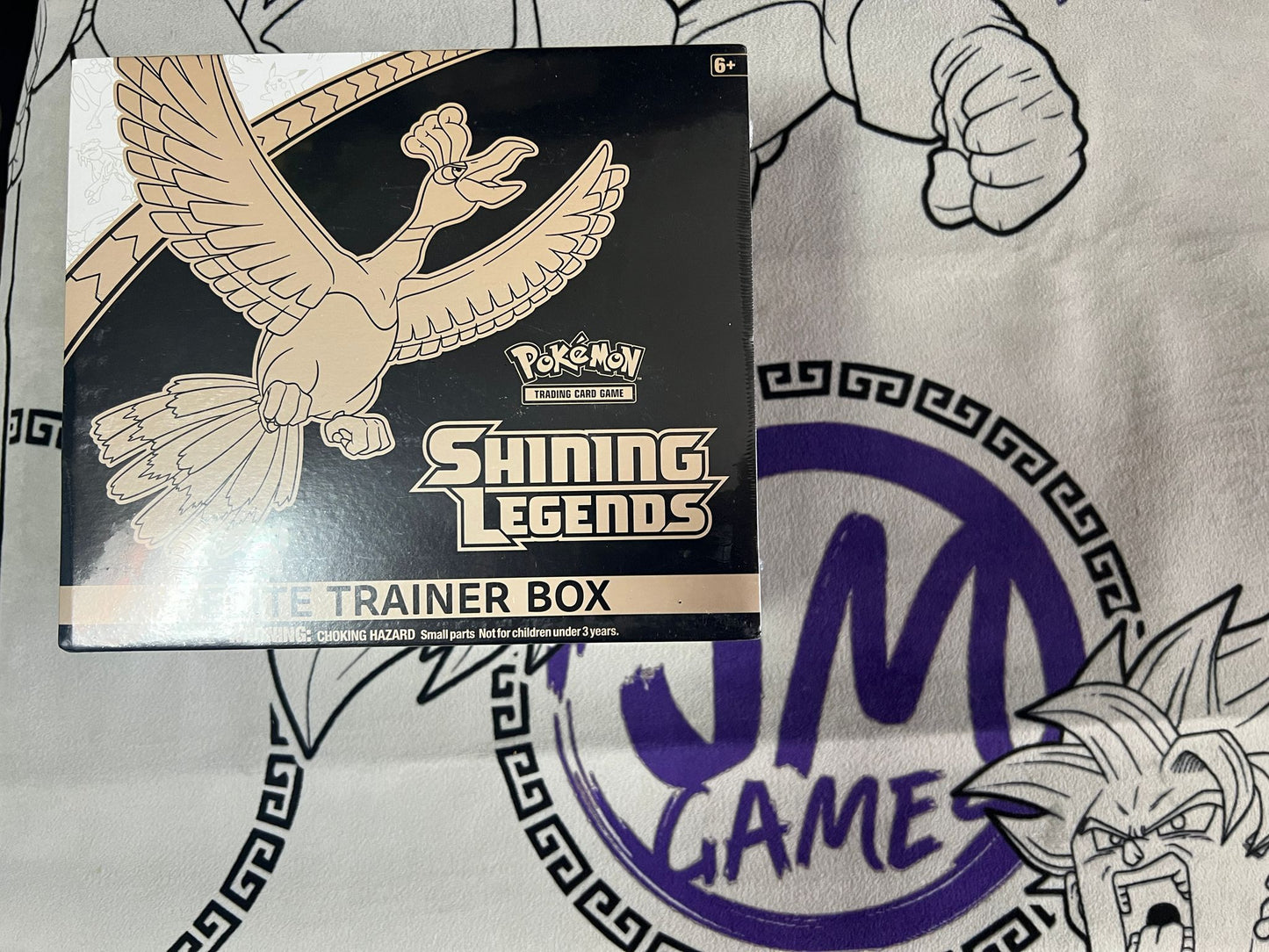 Pokémon TCG: Shining Legends Elite Trainer Box